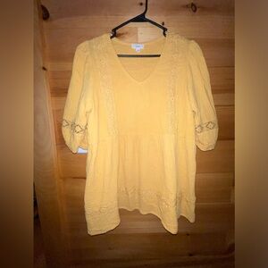 “Ott”. Women’s boutique tunic.  Size small